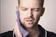 牙龈肿瘤状实性腺瘤早期,不手术可以么,除了手术还有什么方法?