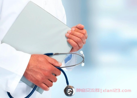 鼻咽癌交流微信群，放化疗后每天呕吐，怎样缓解喉咙肿痛？